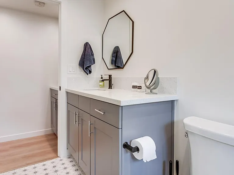 922 Palm Ave #922 — Photo 57