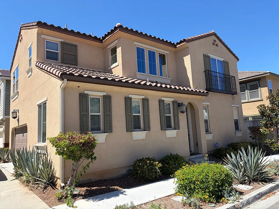 952 Sea Glass Way