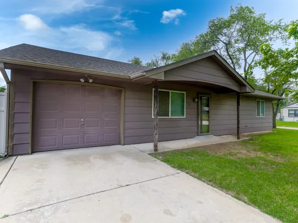 557 N Clara St, Wichita, KS 67212