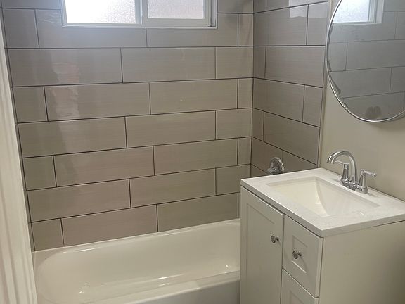 2nd image of 10100 S Vermont Ave APT 2