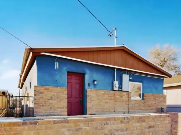 915 22nd St NW, Albuquerque, NM 87104