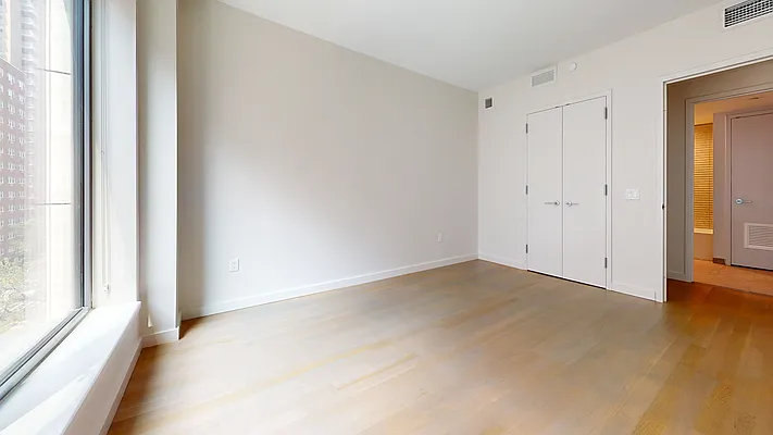 Rented by Bond New York | media 31