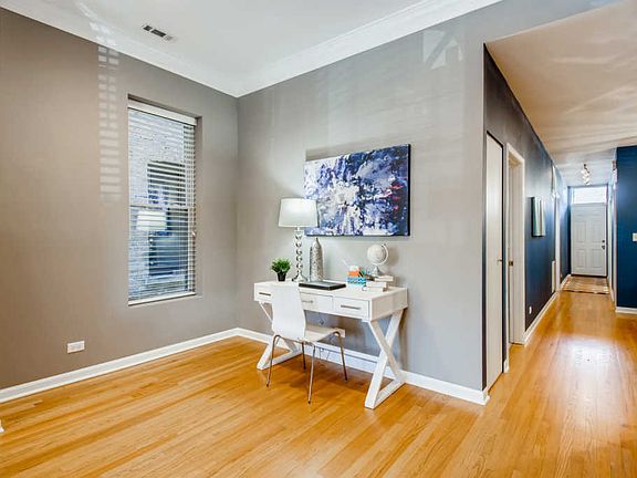 3rd image of 1722 W Leland Ave #1