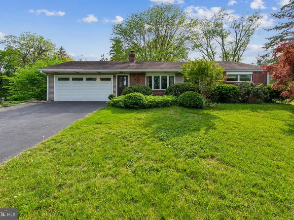 504 Meadowpark Ln, Media, PA 19063
