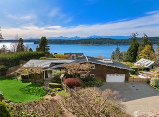 14735 Henderson Road NE, Bainbridge Island, WA