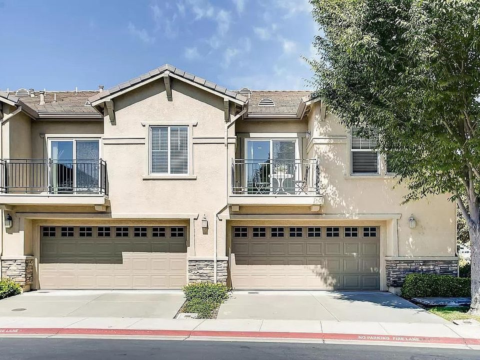 1st image of 3301 N Park Dr Unit 3912