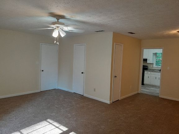 3rd image of 5452 Bishops Cir #A