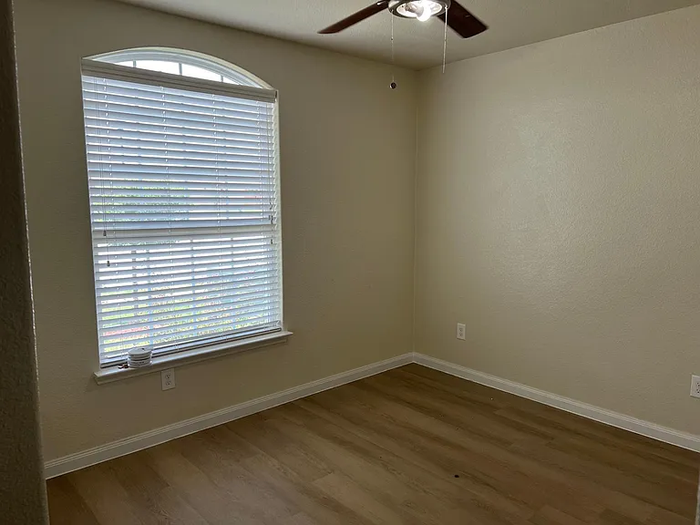 1311 Soap Tree Dr — Photo 4