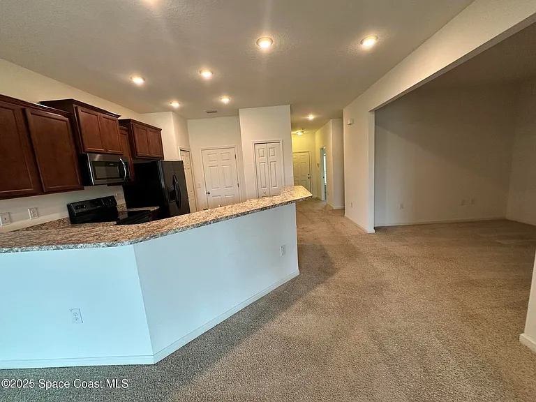 620 Remington Green Dr SE #103 — Photo 7