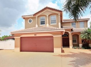 15477 SW 41st Ter, Miami, FL 33185