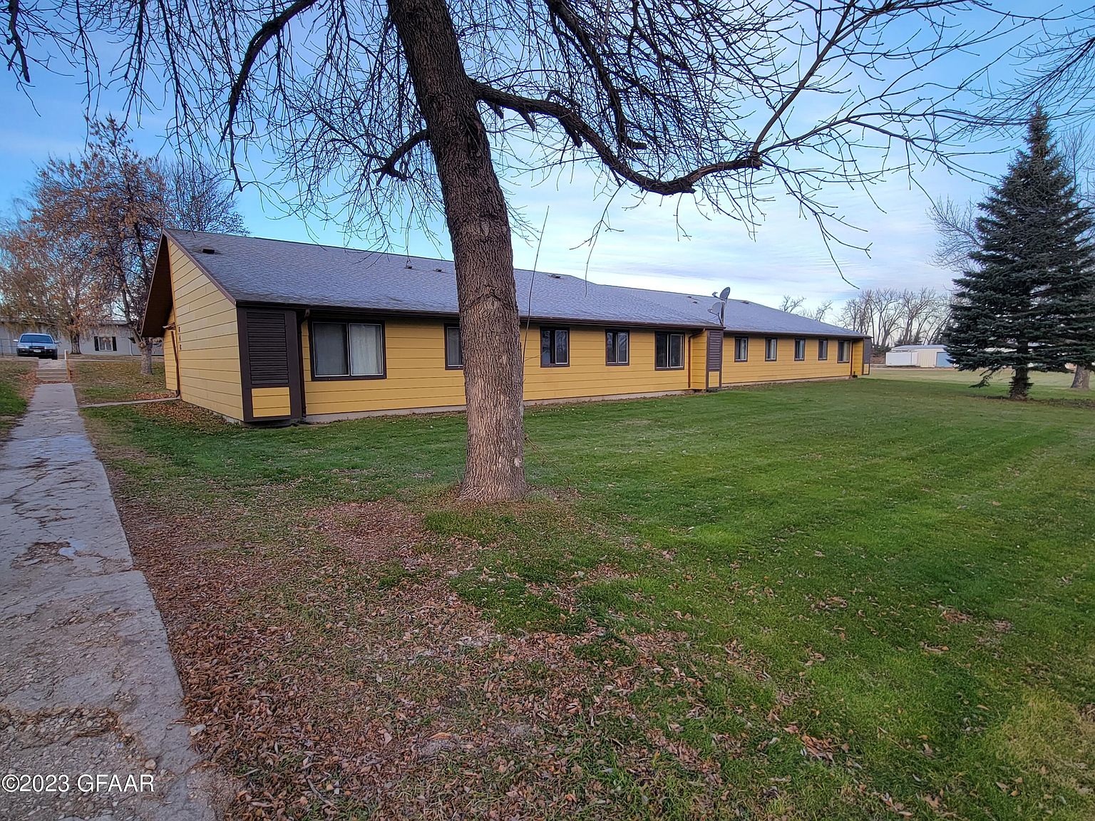 630/646 Lewis Ave, Larimore, ND 58251 Zillow