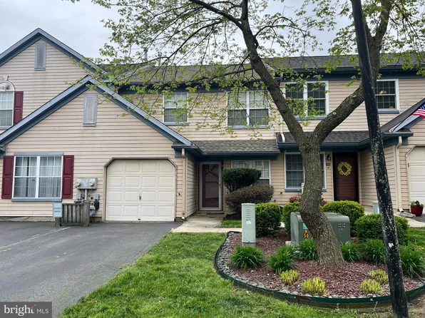 246 Stonebridge Blvd, New Castle, DE 19720