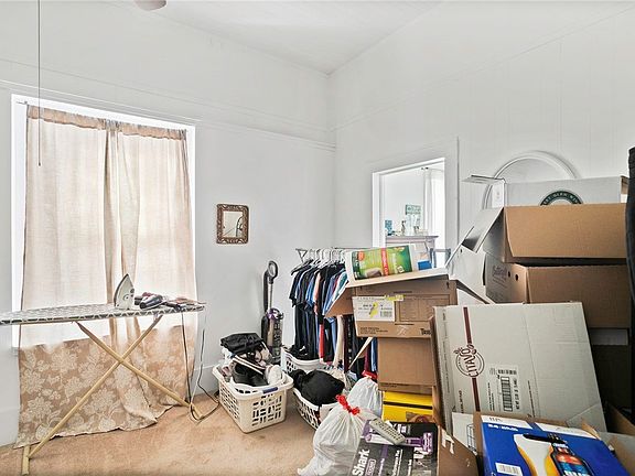 2nd image of 514 S 6th St