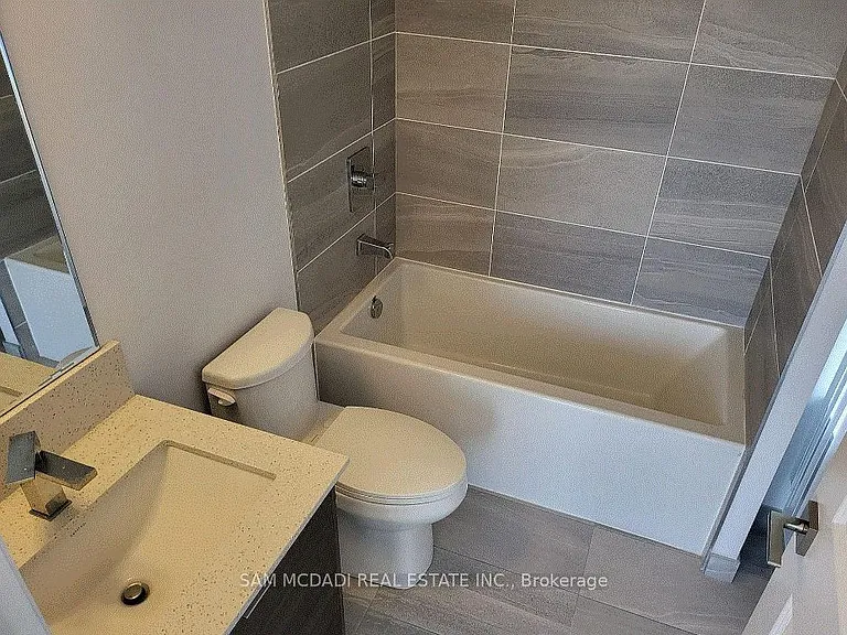 30 Elm Dr W #1102 — Photo 10