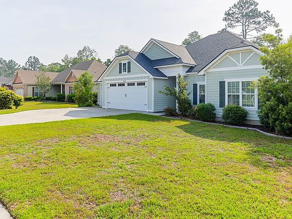 3rd image of 3863 Thoreau Dr