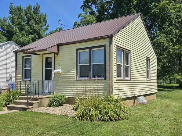 415 4th St W, Cresco, IA 52136