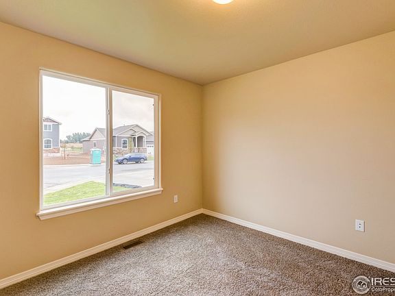 4th image of 1443 Moraine Valley Dr