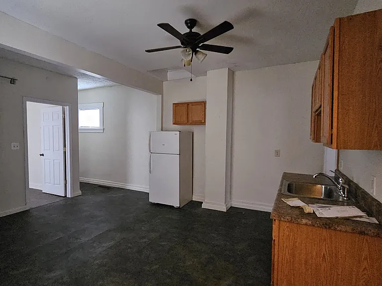 2809 Glendora Ave — Photo 8