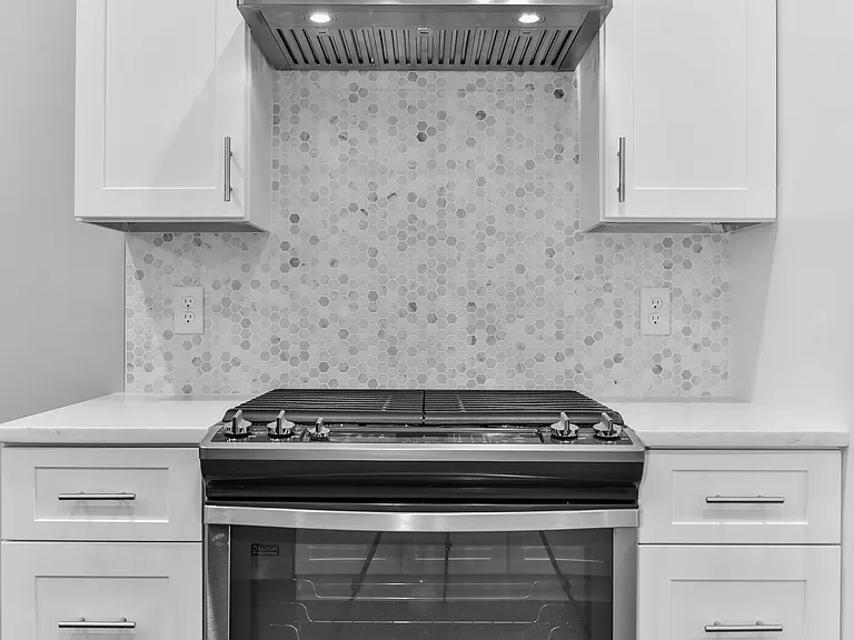 349 Meridian St #2 — Photo 10