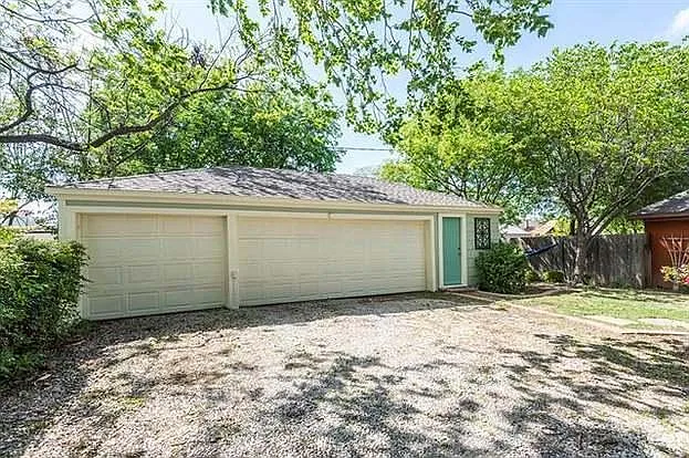 3032 Willing Ave — Photo 4