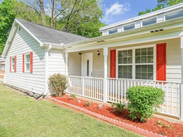 3732 Charlotte Dr, Rex, GA 30273