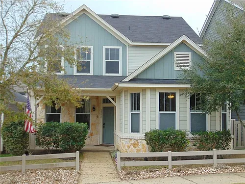 5208 Hellman Photo 1
