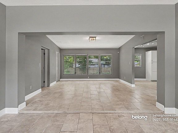 3rd image of 4989 Hook Hollow Cir