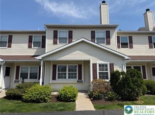 1004B Briarwood Dr, Bethlehem, PA 18020