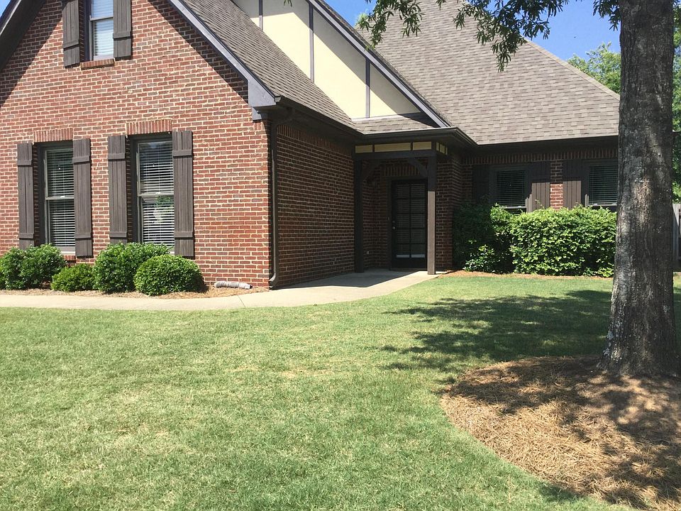 Corner lot. Yard beautifully maintained