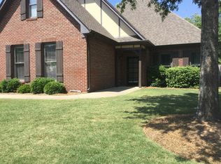 2304 Abbeyglen Ln, Hoover, AL 35226