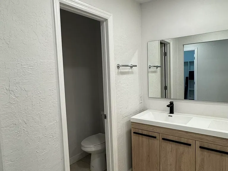 802 Saint Andrews Rd #15 — Photo 33