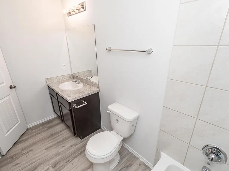 24527 Amaldi Ct — Photo 8