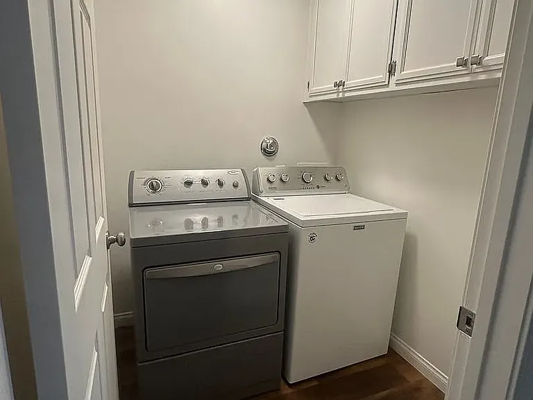 10407 Loughton Ave — Photo 11