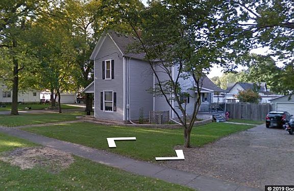 Driveway off Washington st