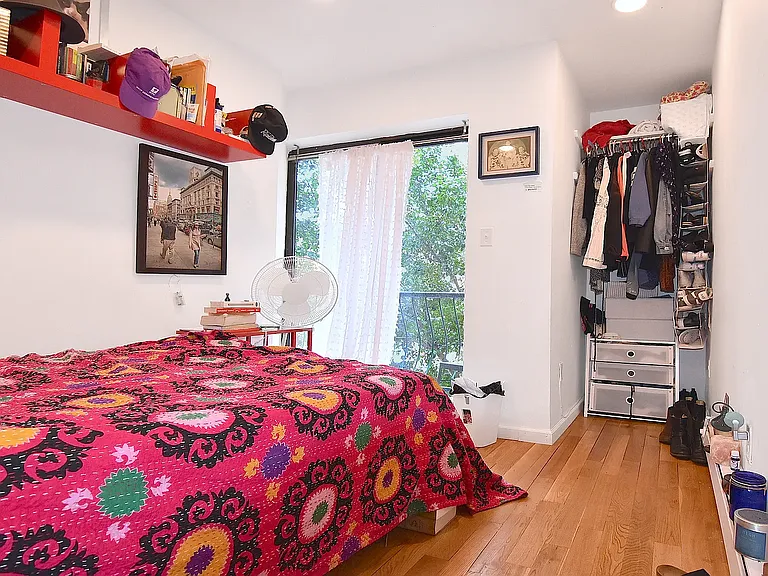 120 Ridge St #3B — Photo 2