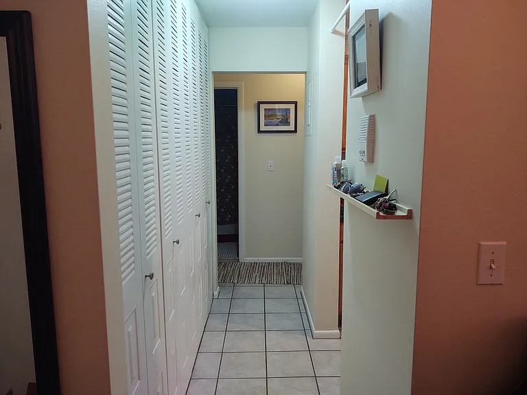2440 Harriet Ave — Photo 8