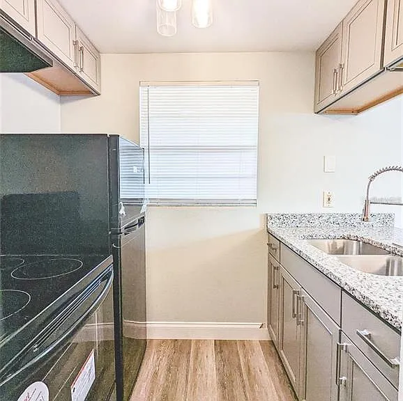 6123 Montana Ave — Photo 4