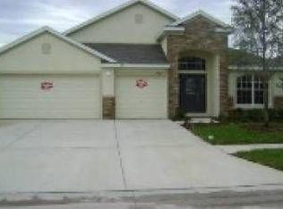 31548 Bearded Oak Dr, Wesley Chapel, FL 33543