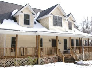 67 Peach Rd, Poughkeepsie, NY 12601