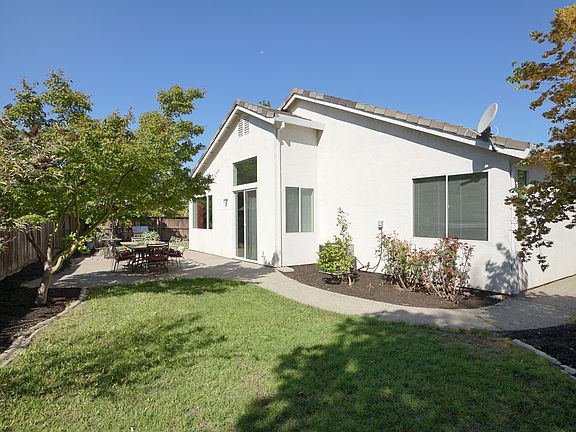 2nd image of 4400 Babson Dr