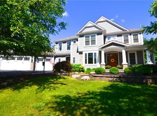 5 Windchase Rise, Fairport, NY 14450