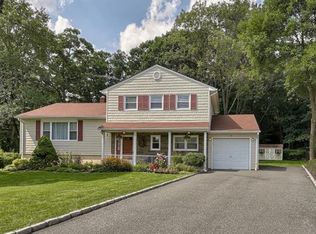 38 Sandra Ln, Wayne, NJ 07470