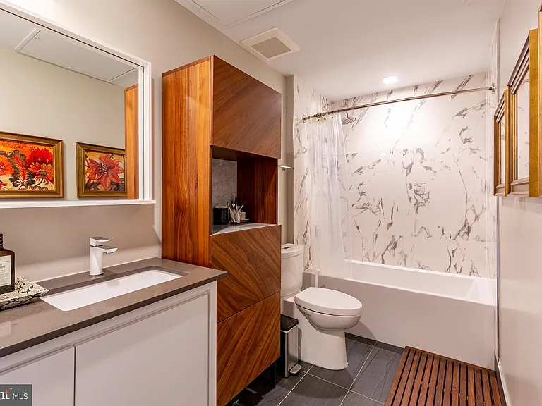 1345 K St SE #407 — Photo 14