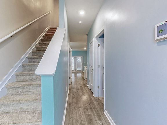 3rd image of 110 Cecil Rd