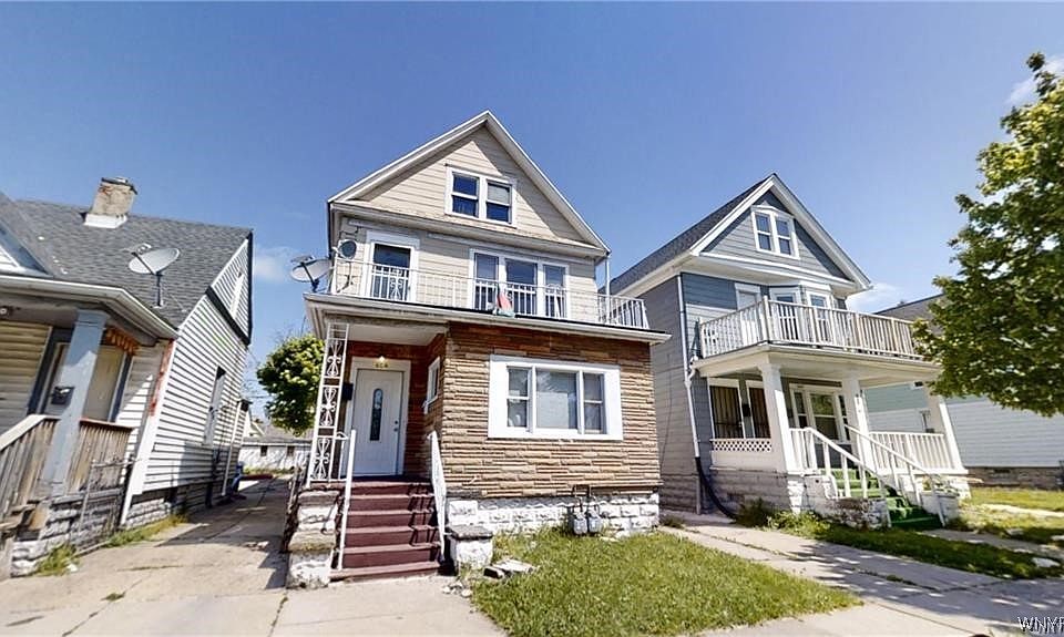 1st image of 606 E Ferry St
