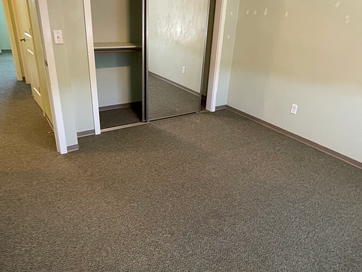 2 bed, $1,550 — Photo 4