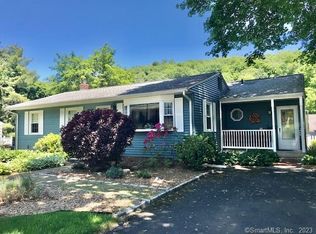 11 Cawley Ave, Bethel, CT 06801