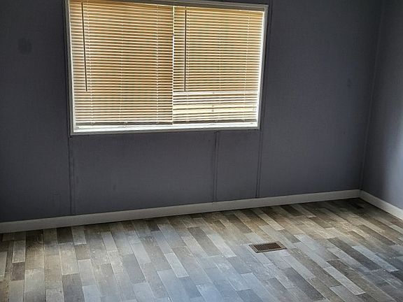 5th image of 117 Parkway Dr #3B-2Ba