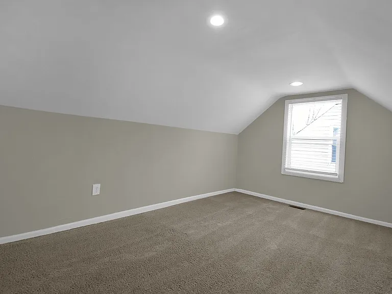 2566 Atwood Ter — Photo 21