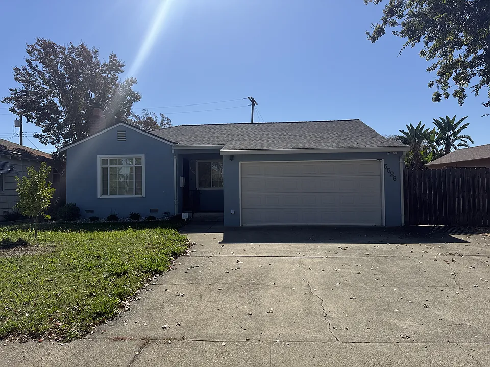 5526 38th Ave